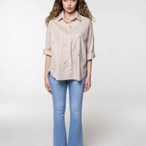 Oversized pamučna bež košulja sa ukrasnim kamenčićima
